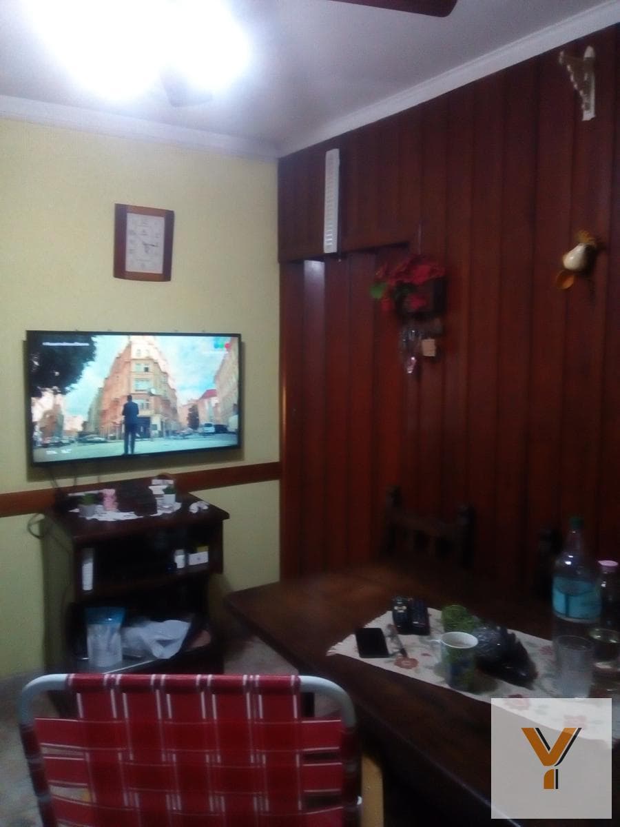 House for Sale - 3 Bedrooms, 1 Bathroom - 240 m² - Ensenada