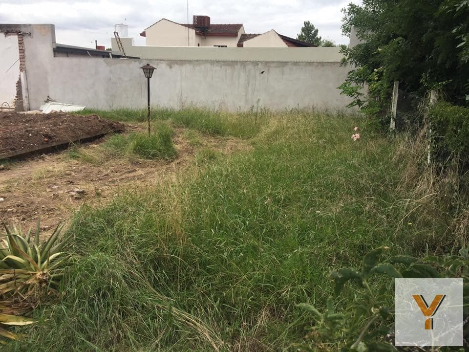 Land for sale - 471 m² - Manuel B. Gonnet, La Plata
