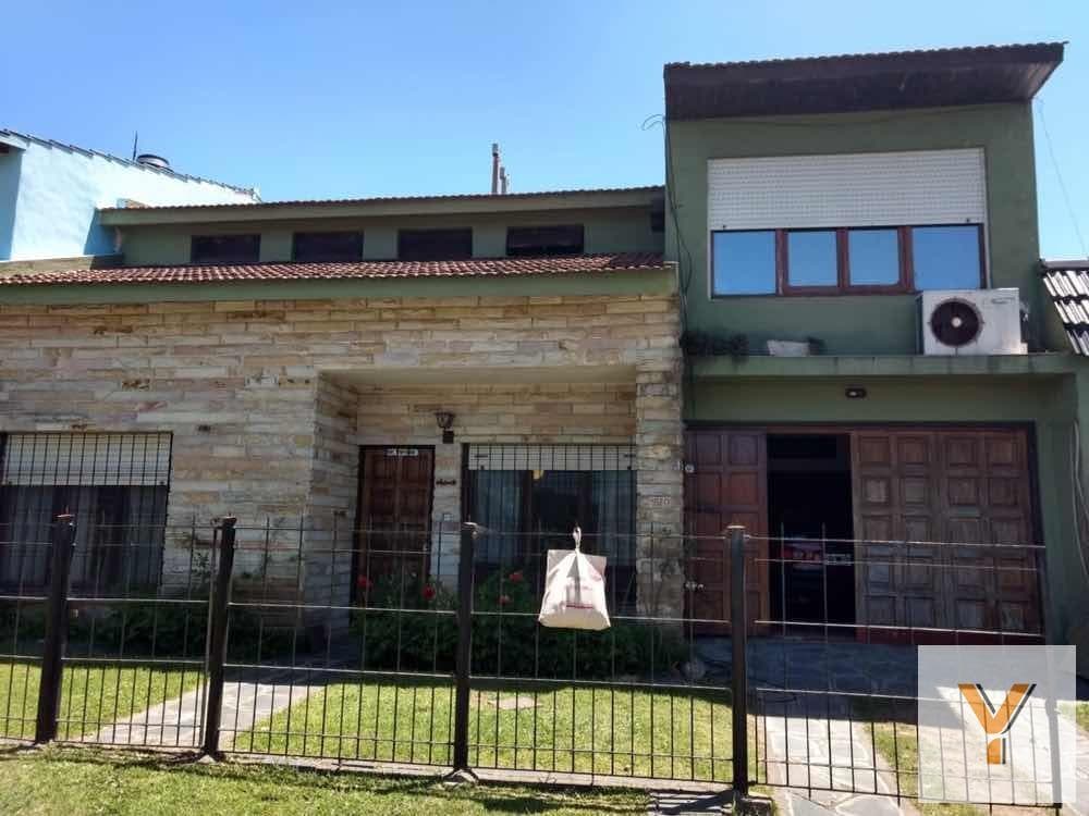 House for sale - 4 bedrooms, 2 bathrooms - 200 m² - Playa Serena