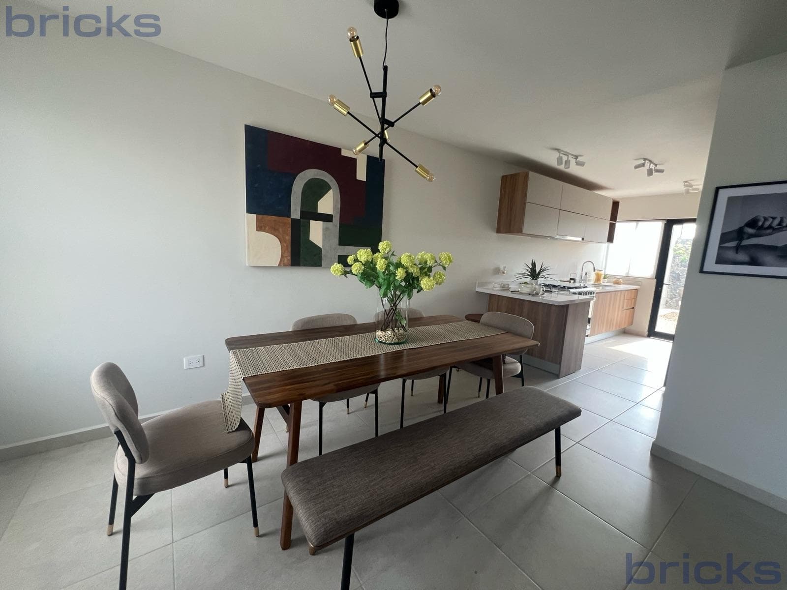 House for Sale, 3 Bedrooms with Amenities, El Mirador, Querétaro.