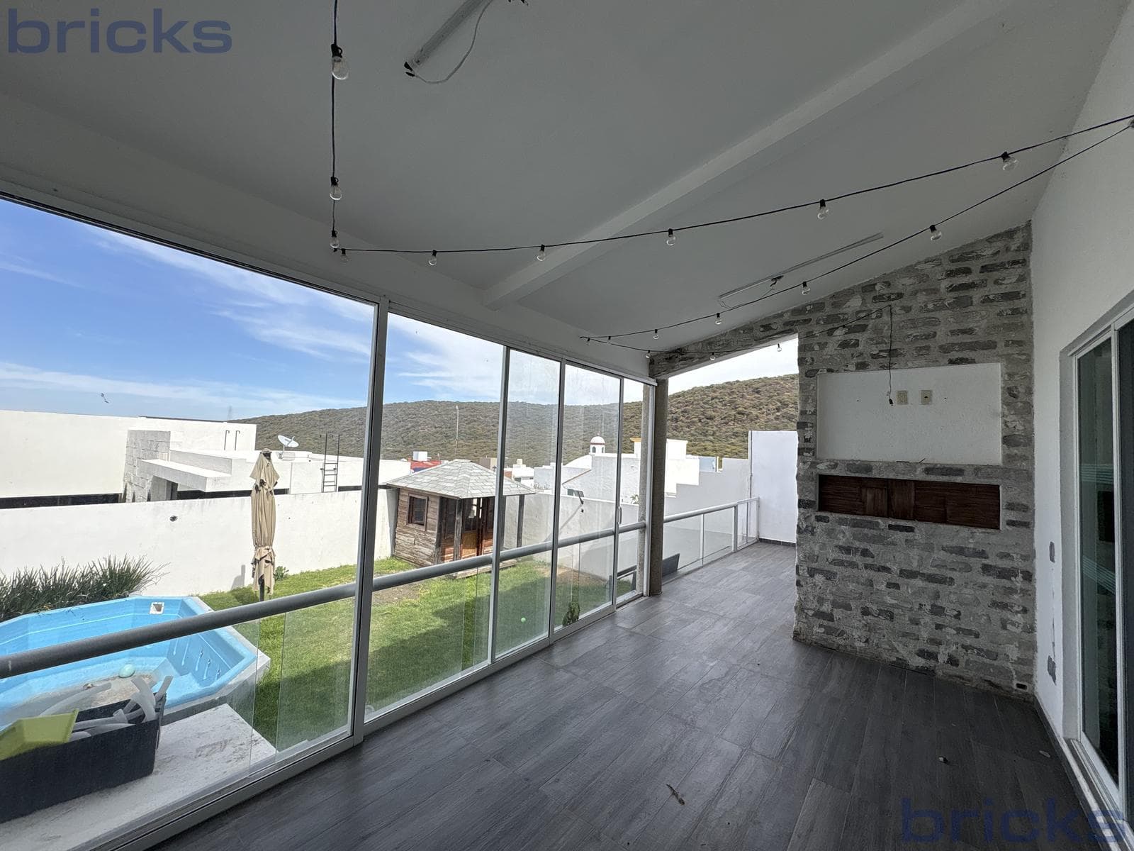 4-Bedroom House for Sale with Pool, Cumbres del Cimatario, 5 Minutes from Angeles Hospital