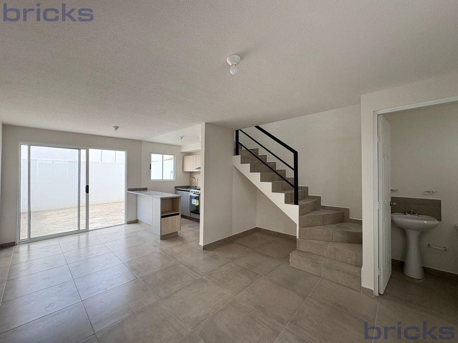 2-Bedroom House for Rent on a Private Street | Near Industrial Parks and the Querétaro Airport
