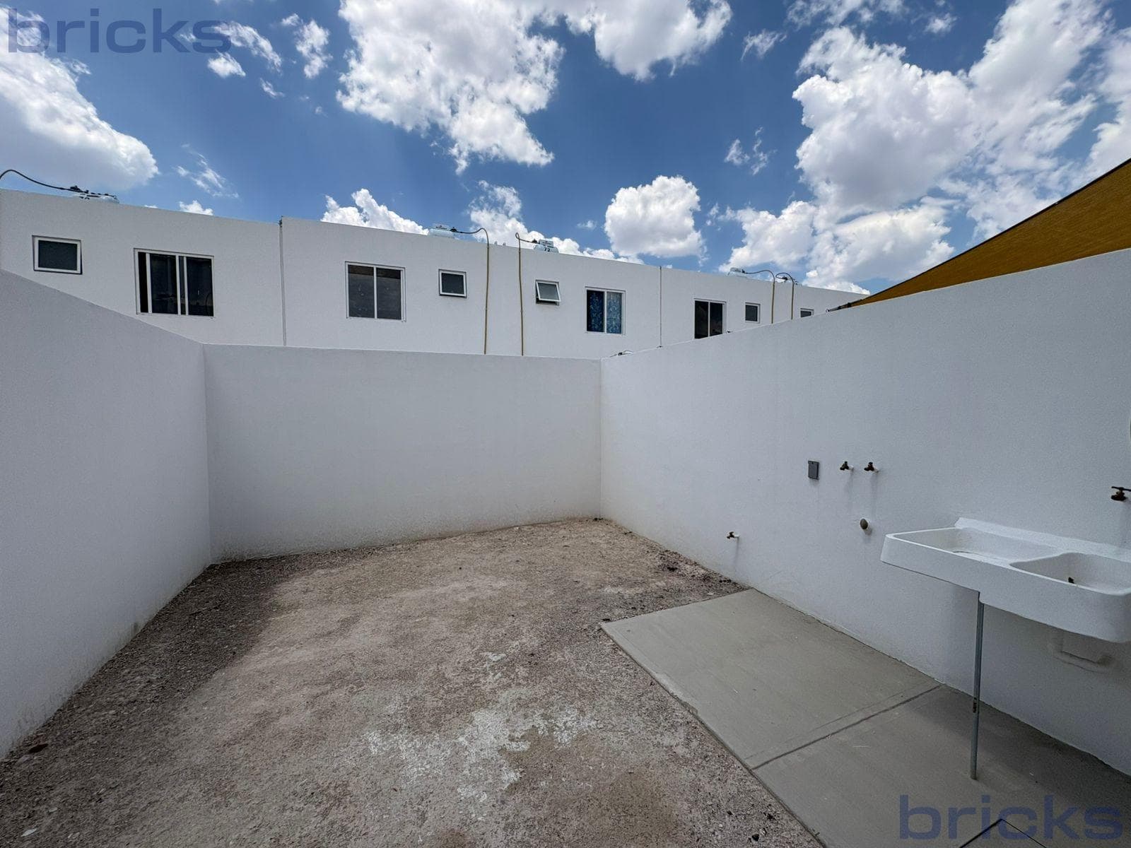 2-Bedroom House for Rent on a Private Street | Near Industrial Parks and the Querétaro Airport
