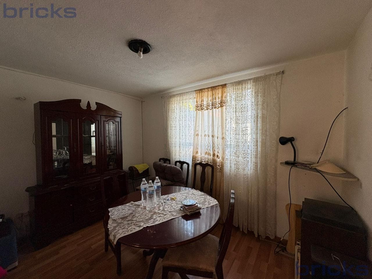 House for Sale in Candiles | 2 Bedrooms, Spacious Yard, and Excellent Accessibility