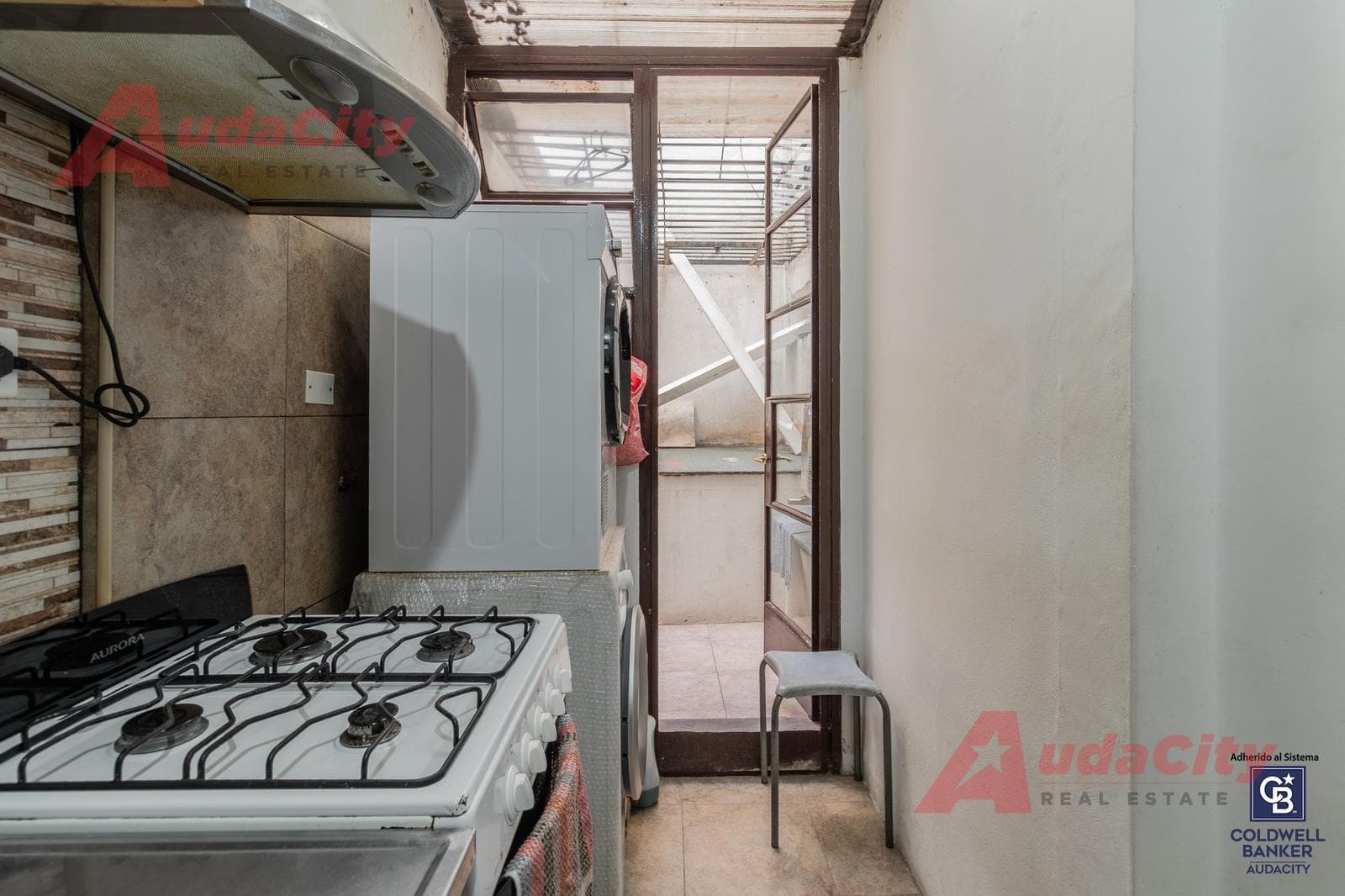 4-ROOM APARTMENT FOR SALE, GROUND FLOOR, WITH INNER COURTYARD, SAN NICOLÁS, BUENOS AIRES CITY