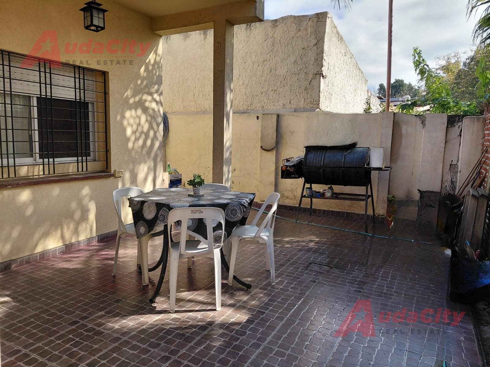 FOR SALE: 2-BEDROOM HOUSE-STYLE CONDOMINIUM IN HURLINGHAM