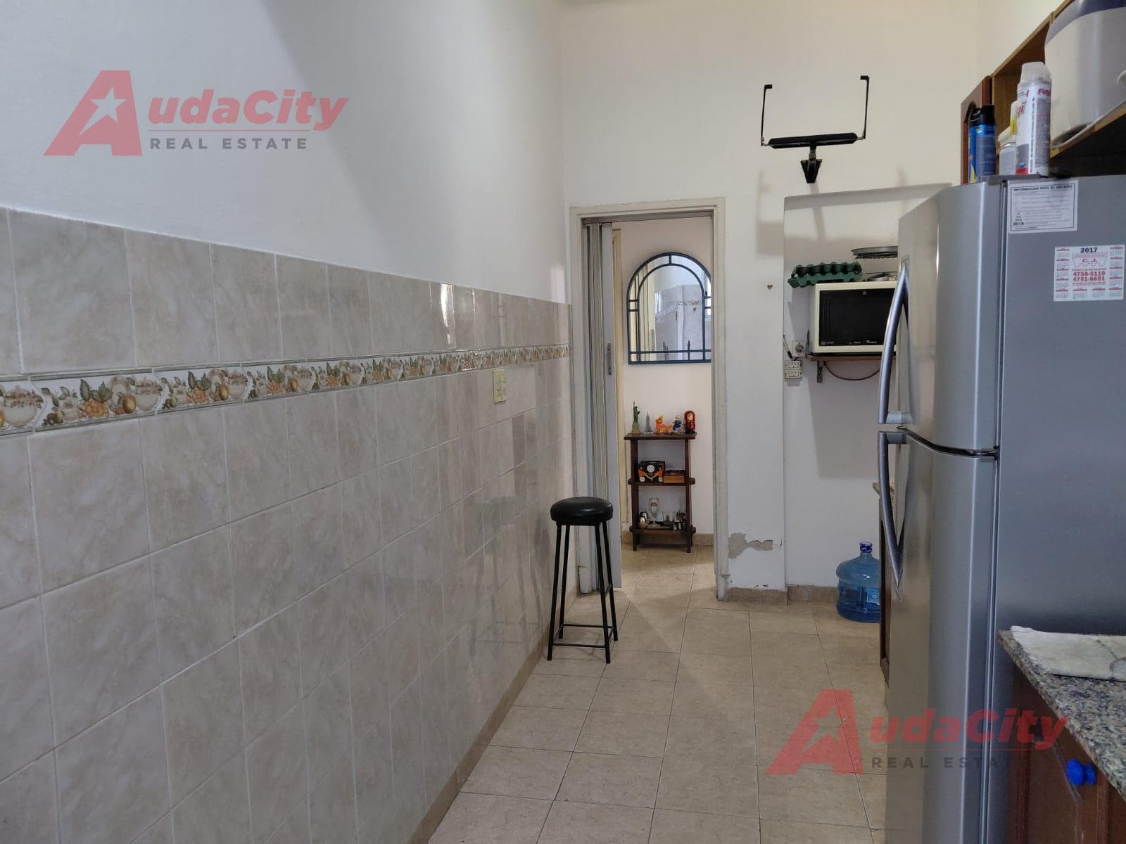 3-ROOM HOUSE FOR SALE WITH GARAGE IN HURLINGHAM