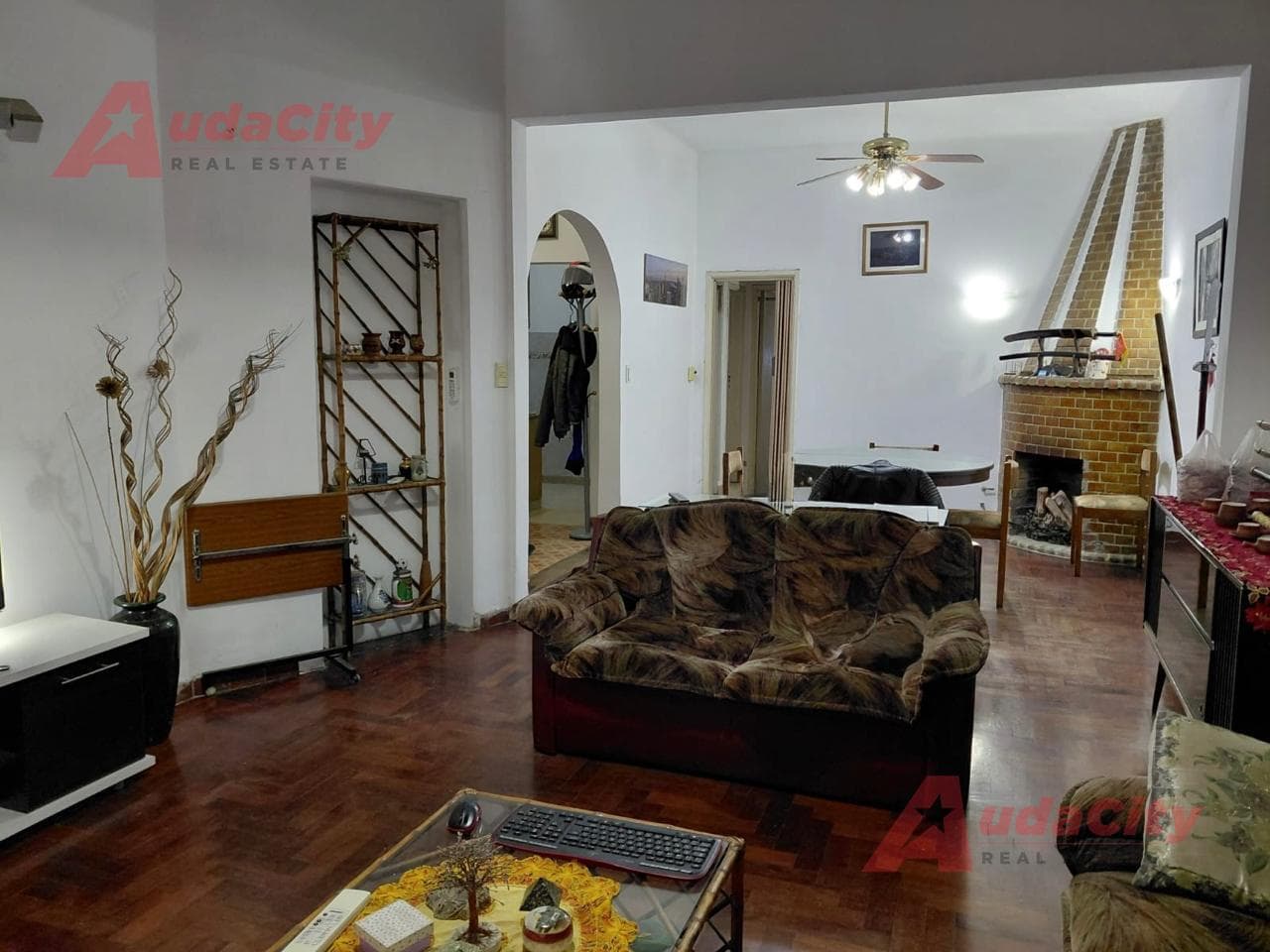 3-ROOM HOUSE FOR SALE WITH GARAGE IN HURLINGHAM