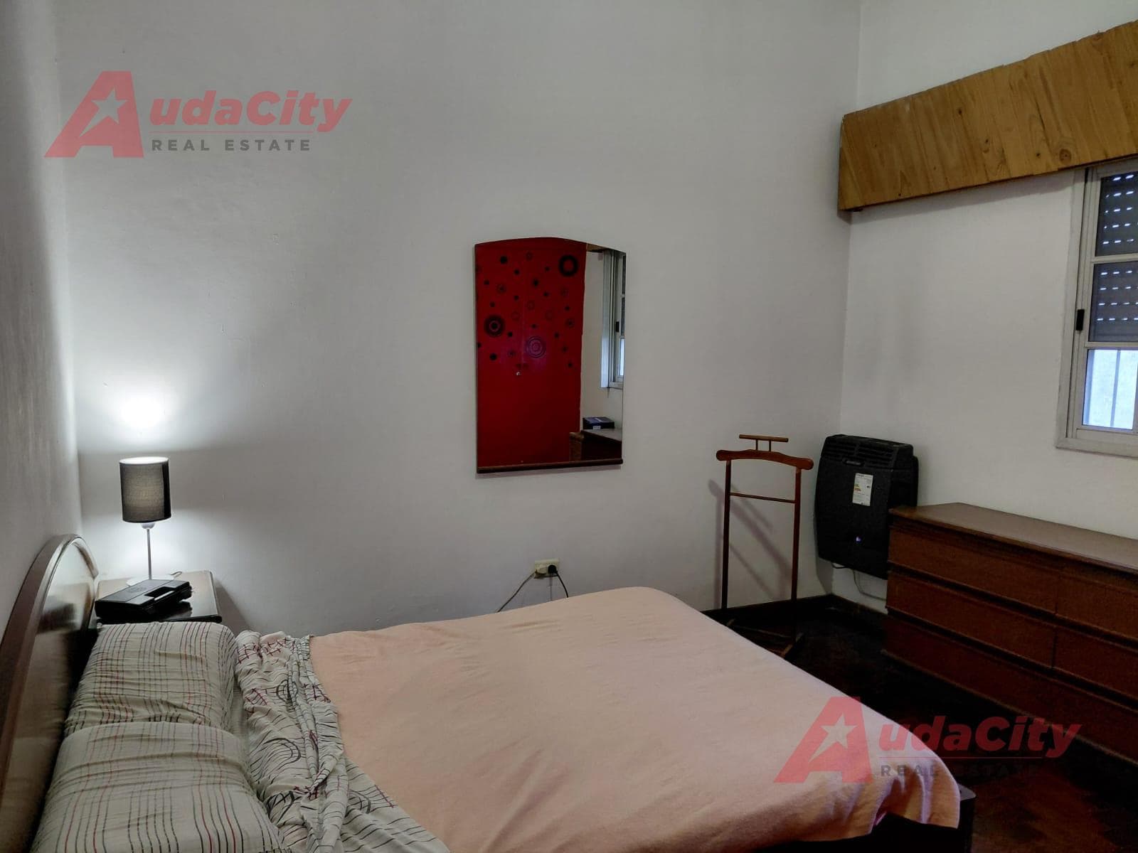 3-ROOM HOUSE FOR SALE WITH GARAGE IN HURLINGHAM