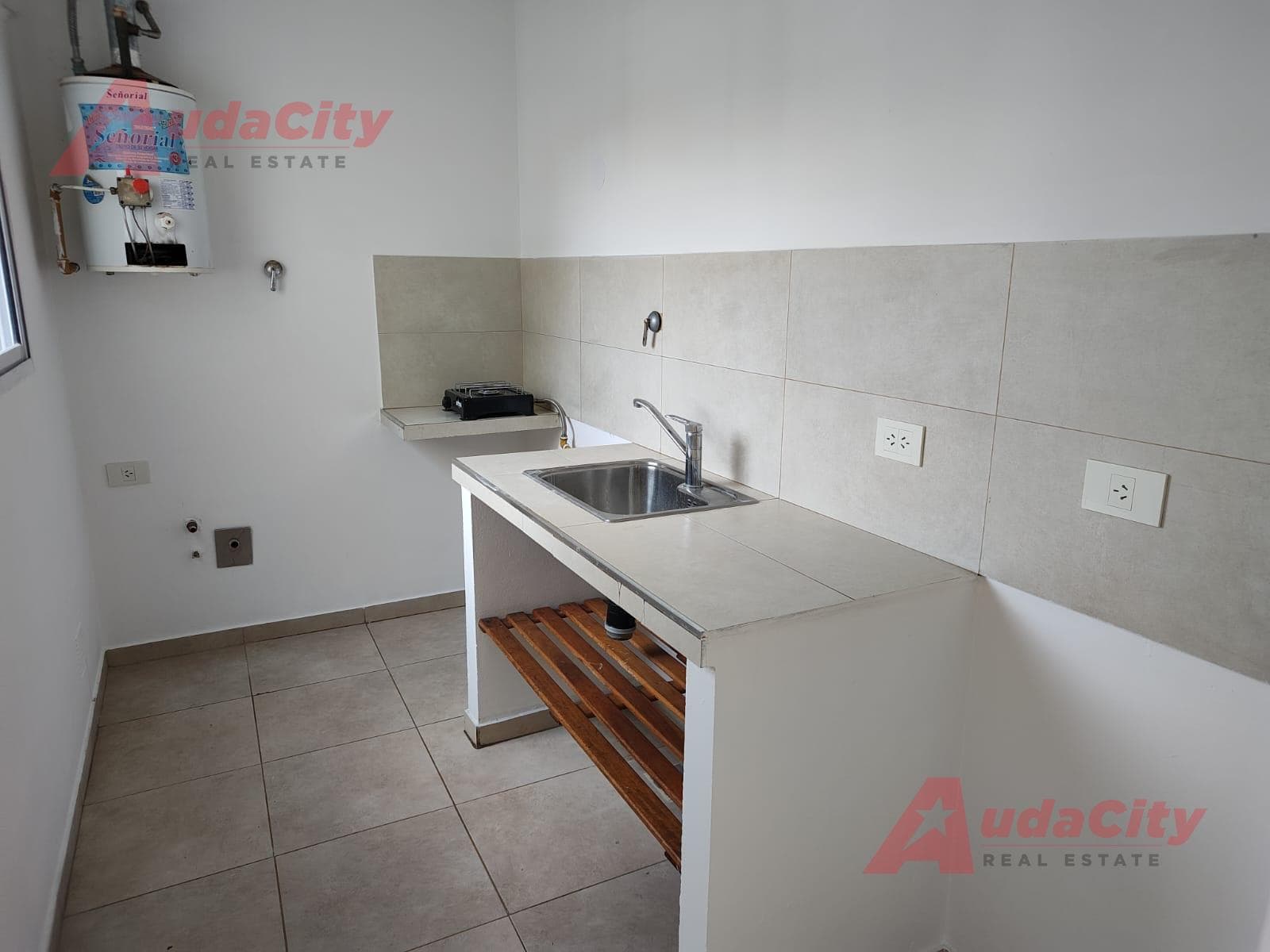 2-Room Apartment with Garage and Garden for Sale in Luján—A Great Opportunity