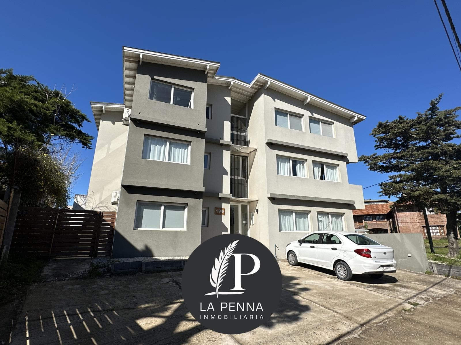 APARTMENT FOR SALE IN PINAMAR