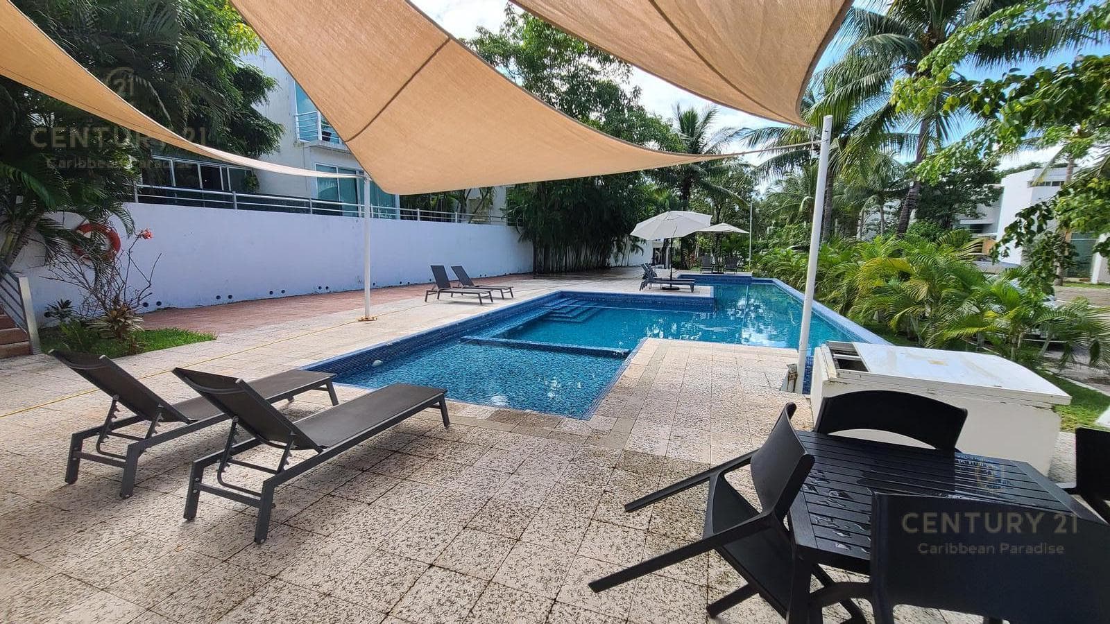 Hermosa casa de 3 rec en venta en Rioja Playacar Playa Del Carmen P3380