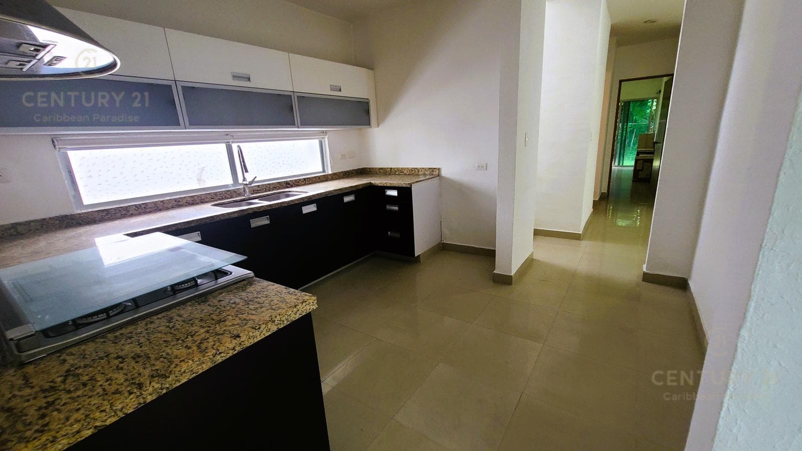Hermosa casa de 3 rec en venta en Rioja Playacar Playa Del Carmen P3380