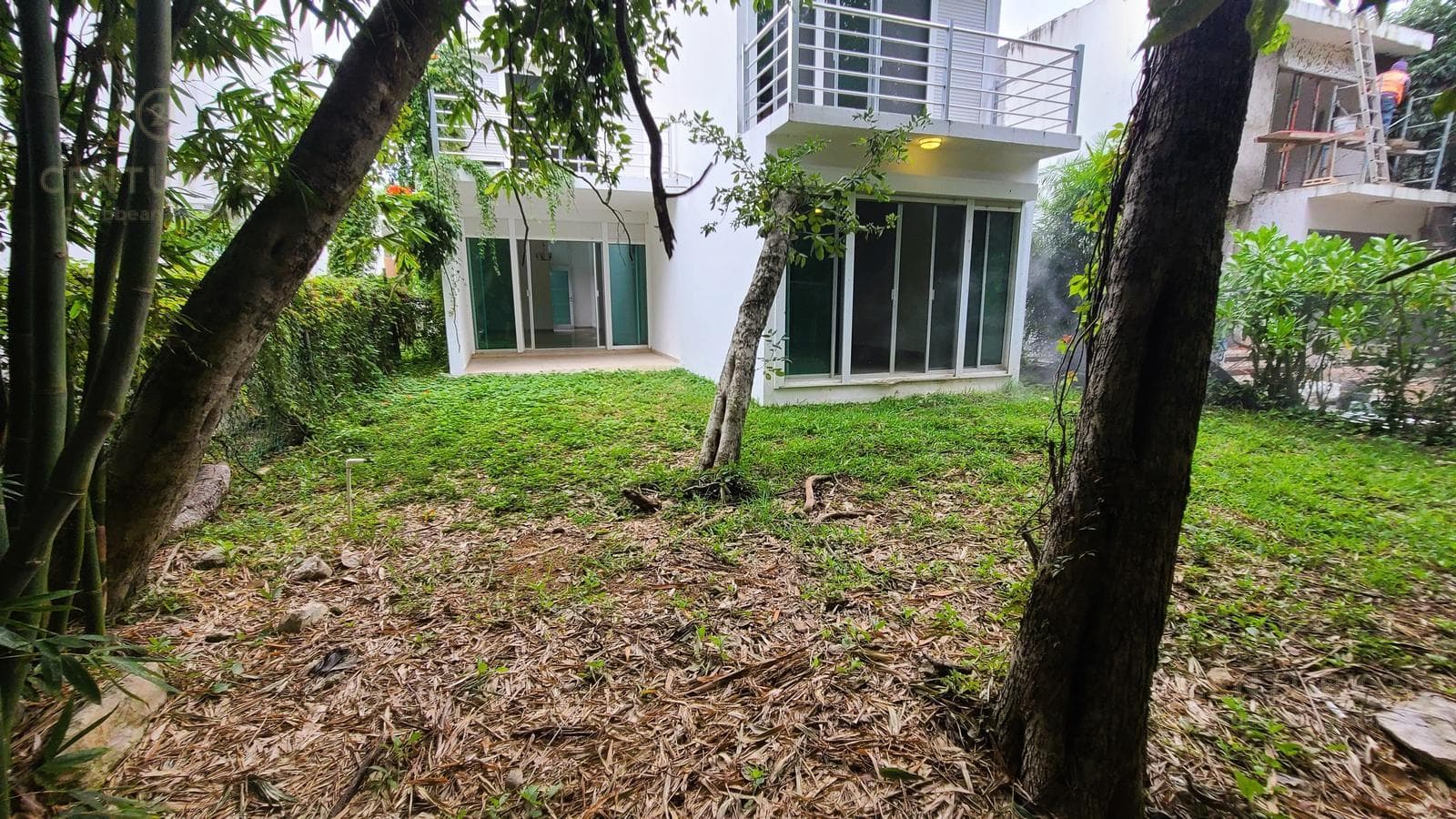 Hermosa casa de 3 rec en venta en Rioja Playacar Playa Del Carmen P3380