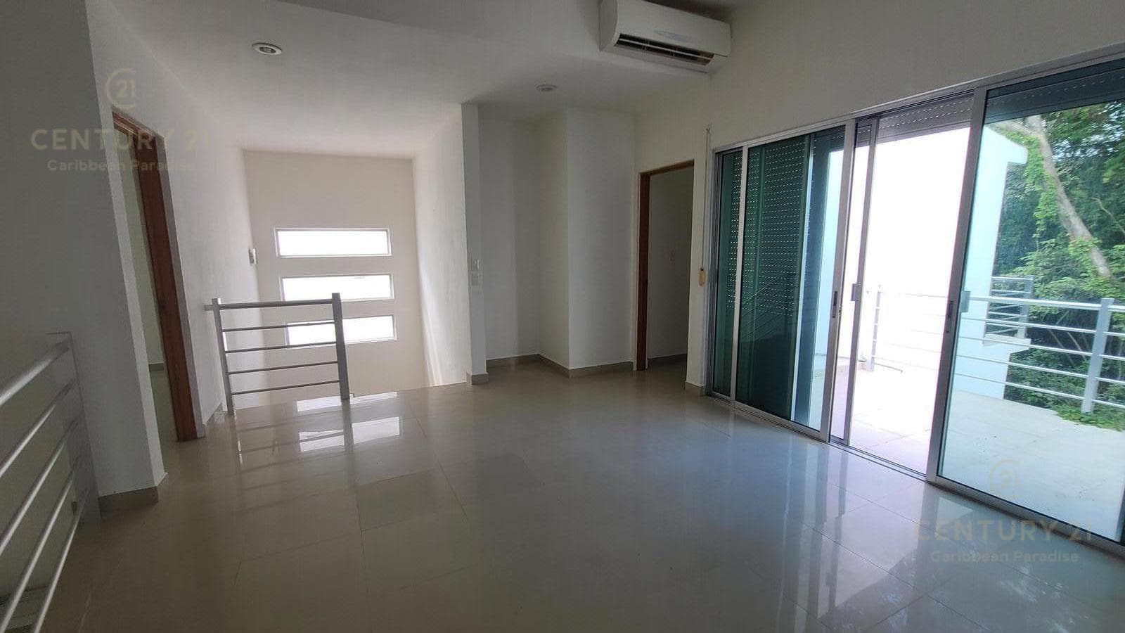 Hermosa casa de 3 rec en venta en Rioja Playacar Playa Del Carmen P3380