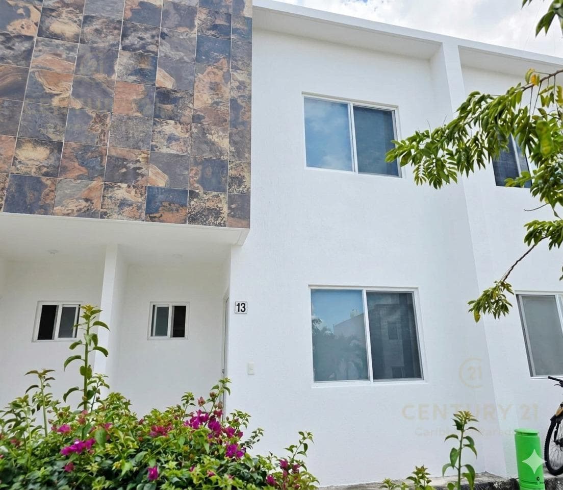 3-Bedroom House for Sale, Fully Furnished, in Paseo Los Olivos, Playa del Carmen | P3374