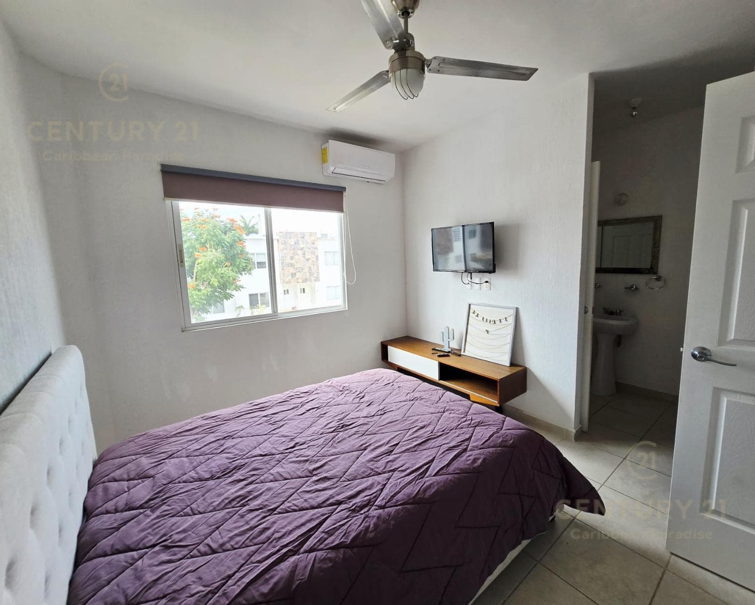 Casa 3 Recamaras en Venta Amueblada en Paseo Los Olivos Playa del Carmen | P3374