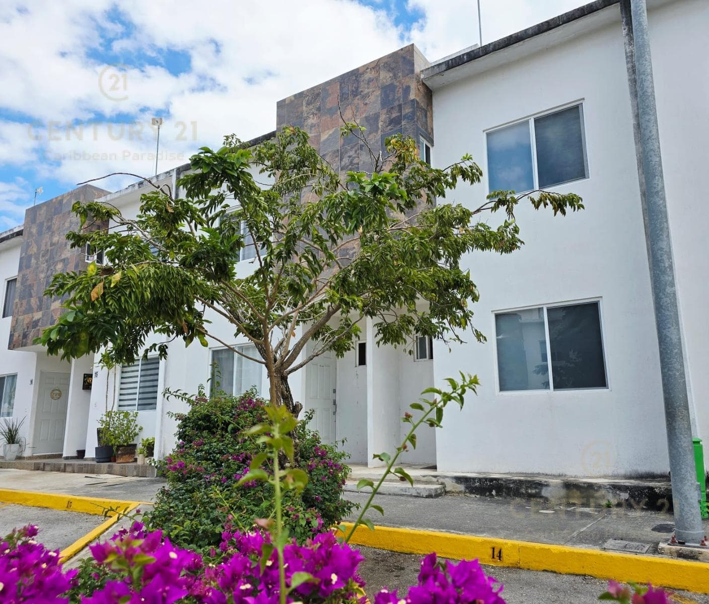 3-Bedroom House for Sale, Fully Furnished, in Paseo Los Olivos, Playa del Carmen | P3374