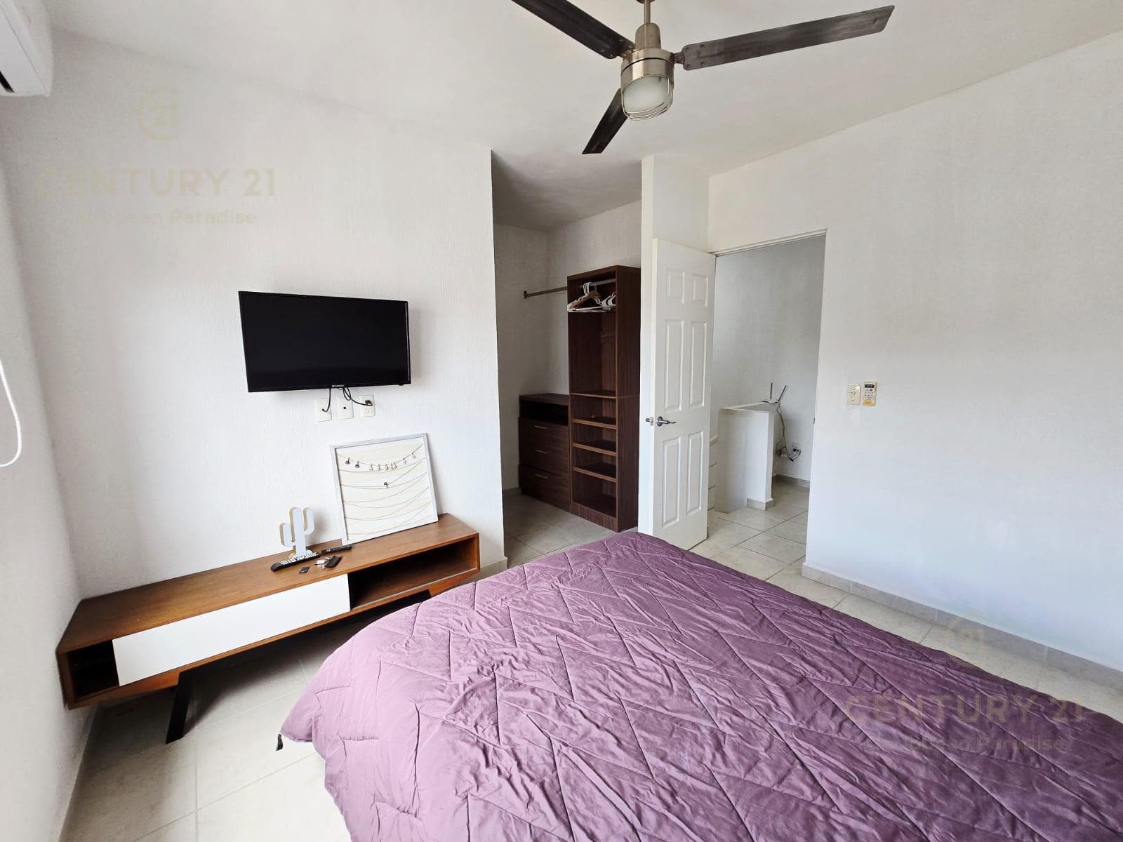 Casa 3 Recamaras en Venta Amueblada en Paseo Los Olivos Playa del Carmen | P3374
