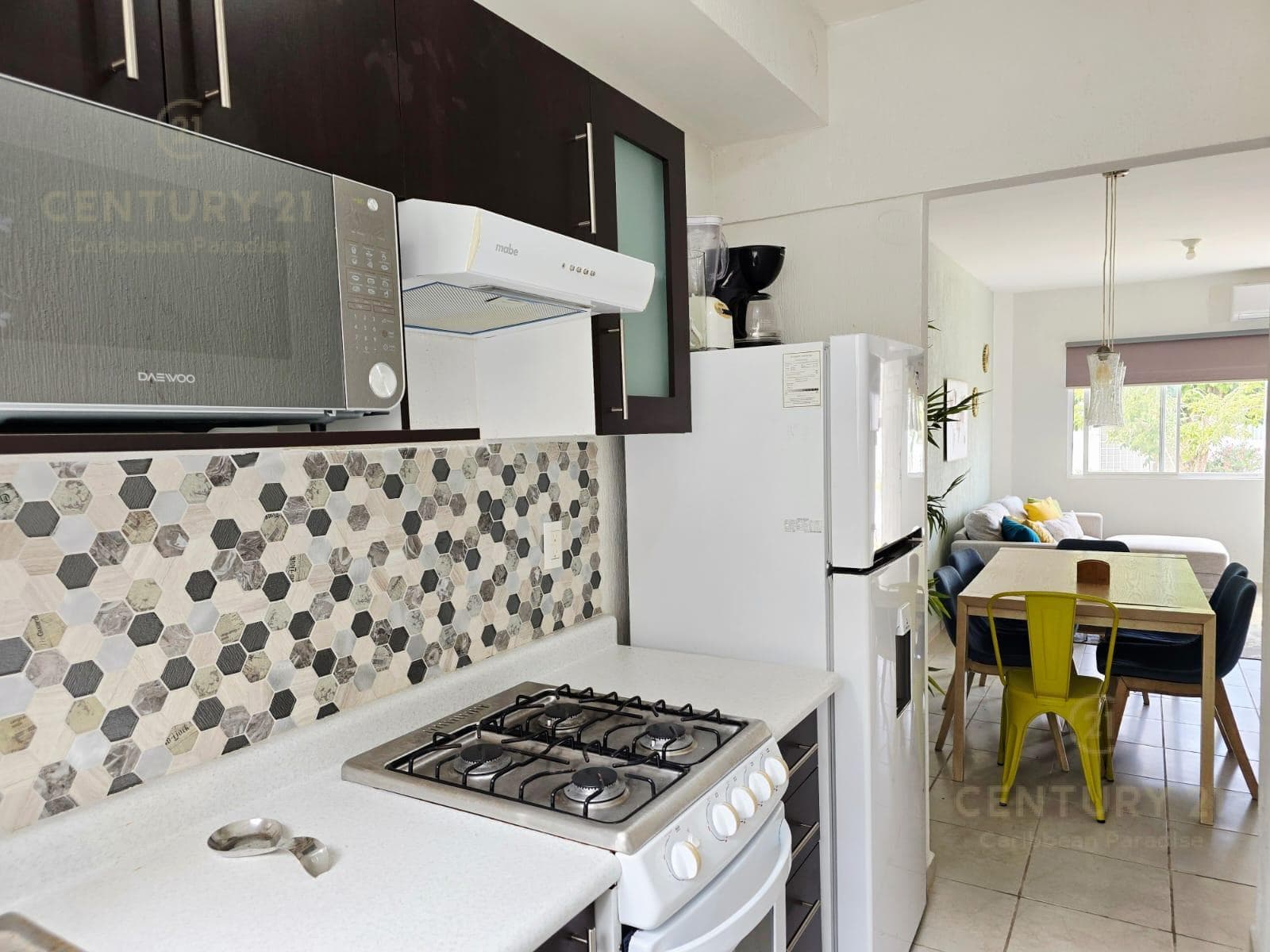 Casa 3 Recamaras en Venta Amueblada en Paseo Los Olivos Playa del Carmen | P3374