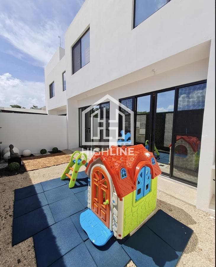 CASA DE 3 HABITACIONES EN PLAYA DEL CARMEN CON CASA CLUB