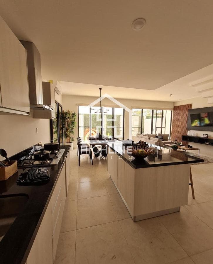 CASA DE 3 HABITACIONES EN PLAYA DEL CARMEN CON CASA CLUB
