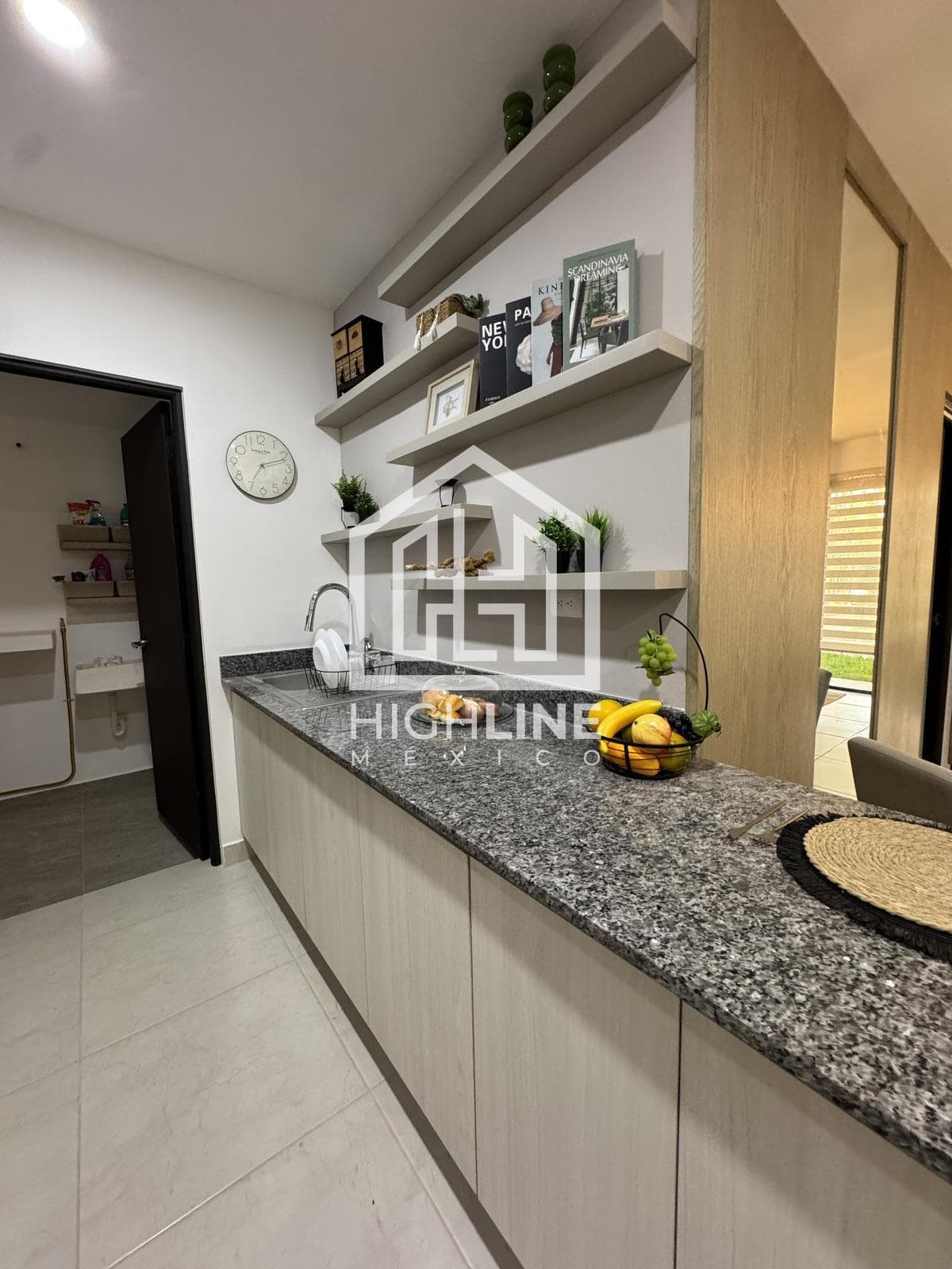 Departamento en Venta en Cancun de 2 habitaciones Apto para Infonavit, alberca y Gym