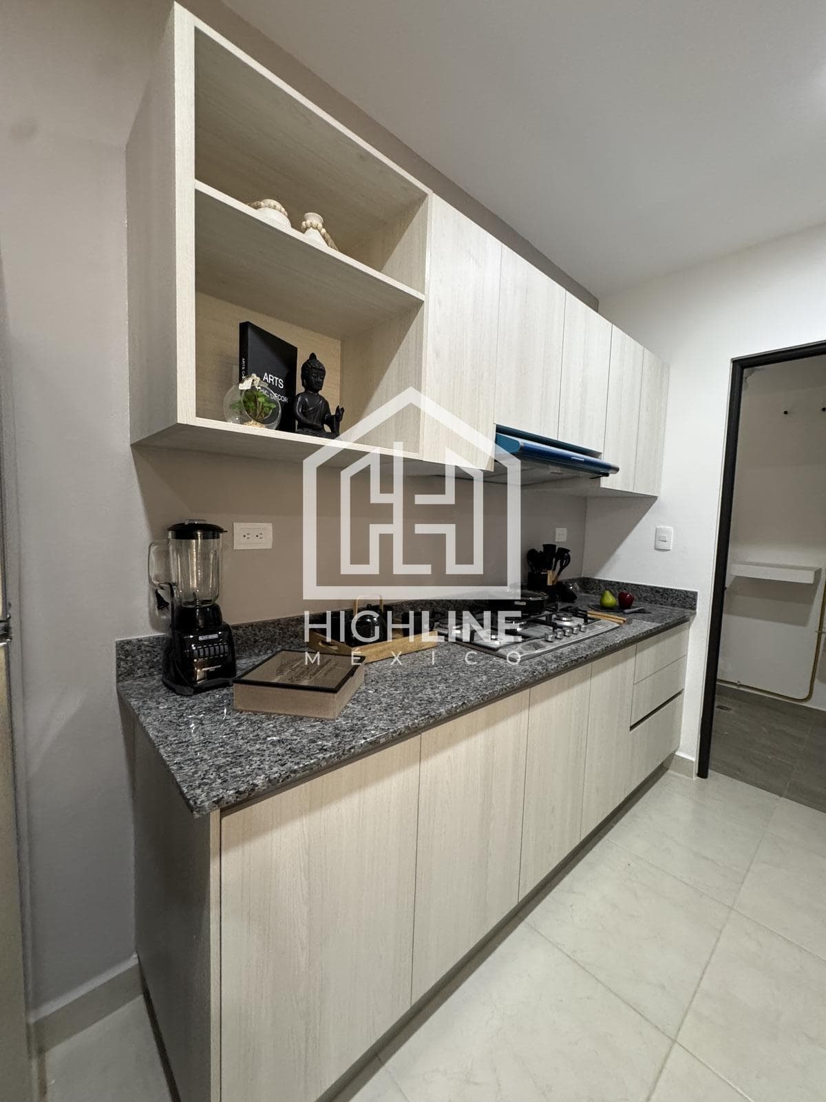 Departamento en Venta en Cancun de 2 habitaciones Apto para Infonavit, alberca y Gym