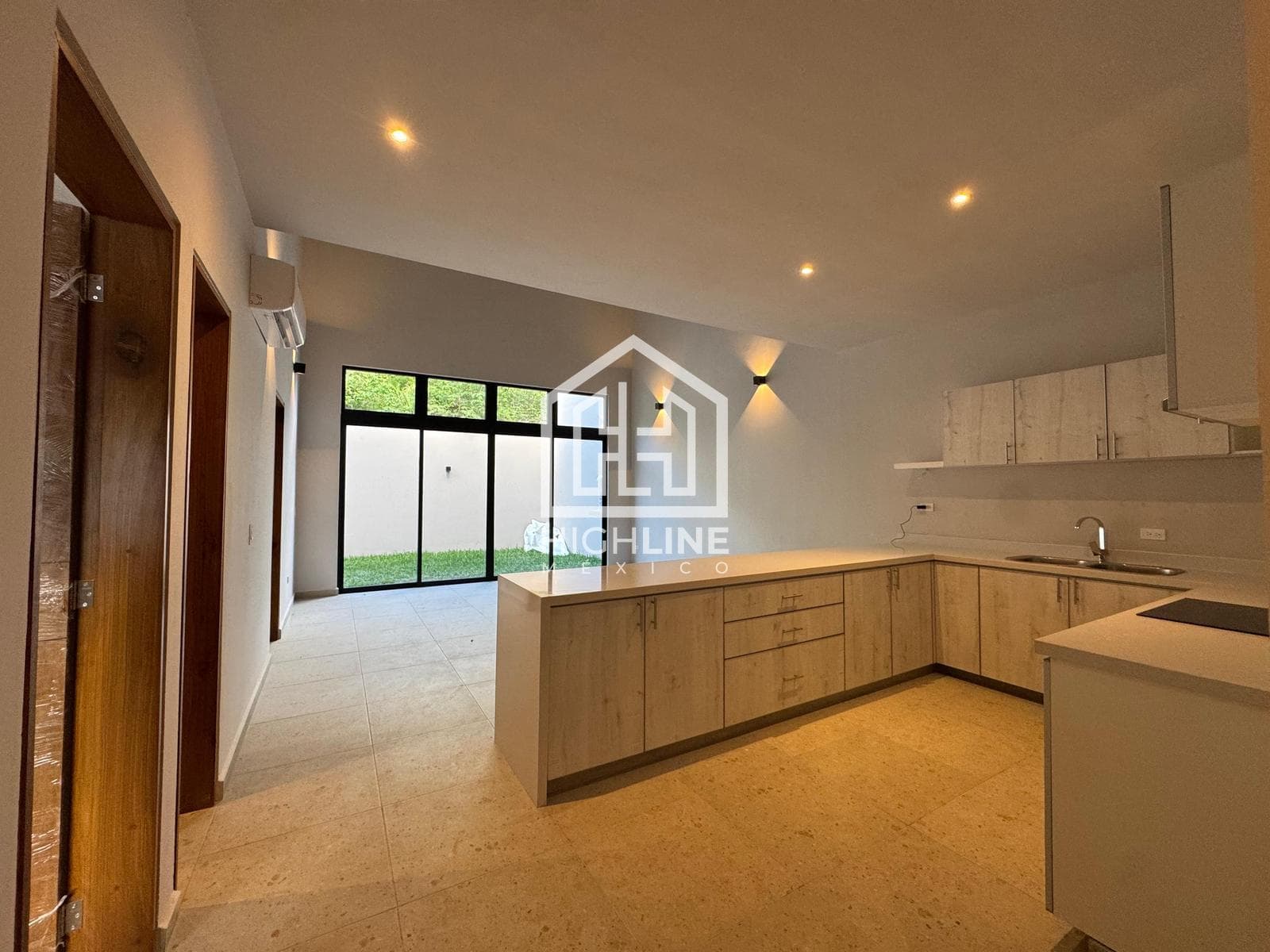 3-Bedroom House for Sale in Playa del Carmen with a Private Pool