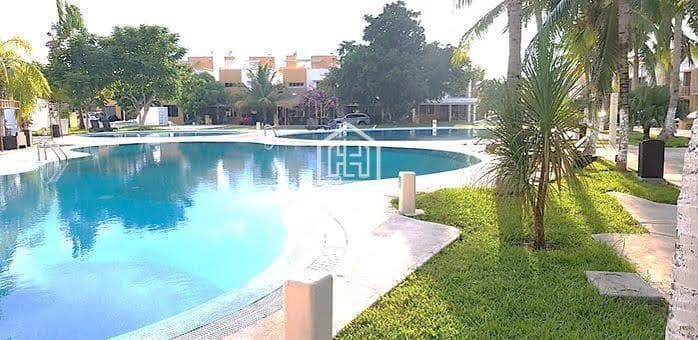 3-BEDROOM HOUSE FOR SALE IN CANCUN WITH A JACUZZI AND GYM