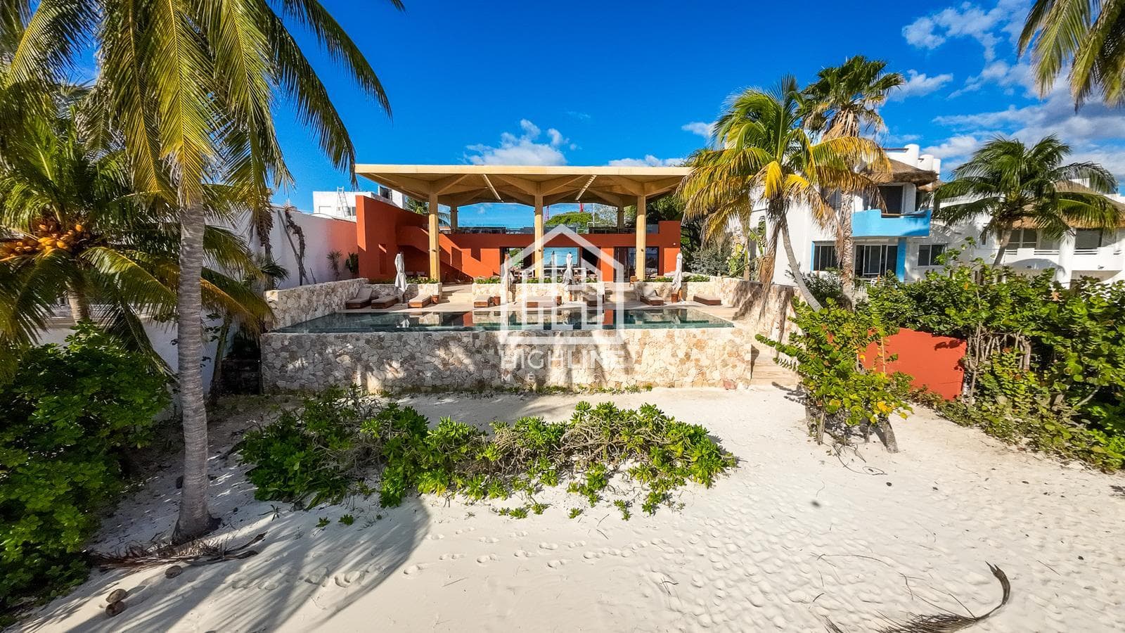 Departamento en venta de 3 habitaciones en Costa Mujeres cerca de la playa | Vista al mar y alberca