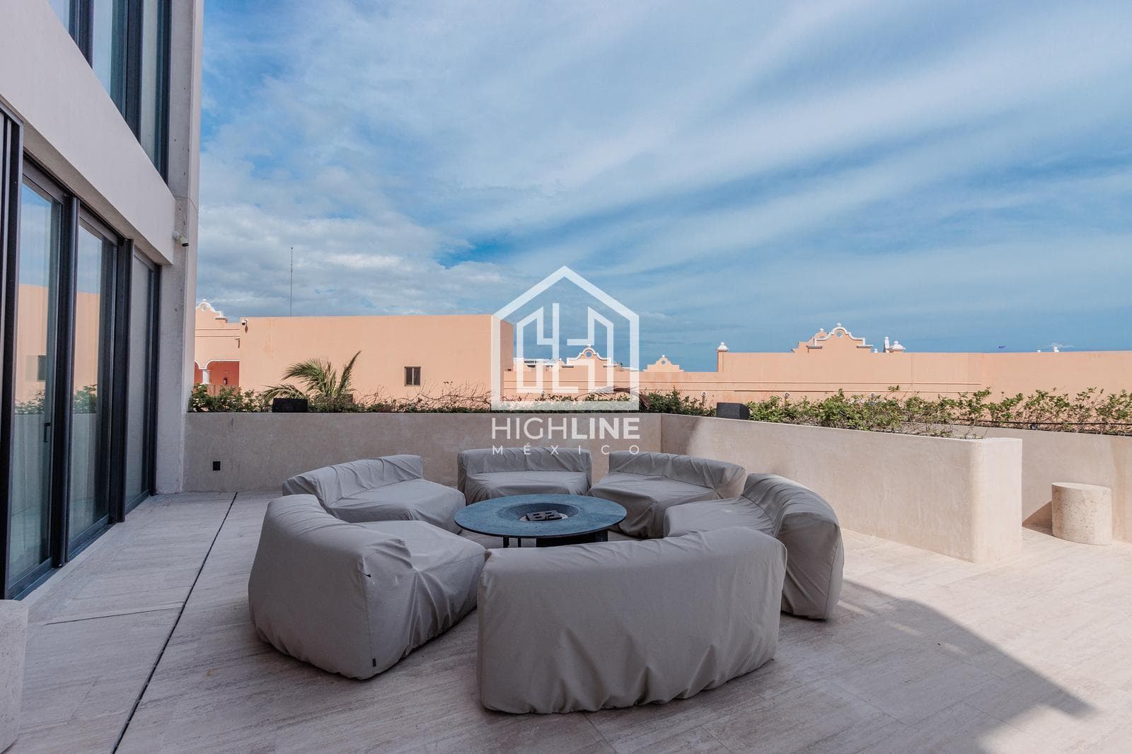 Pent-Garden en venta de 6 habitaciones en Playa del Carmen con vista al mar | Alberca y Beach Club