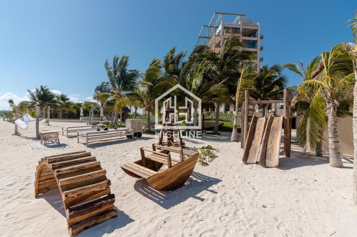 Pent-Garden en venta de 6 habitaciones en Playa del Carmen con vista al mar | Alberca y Beach Club
