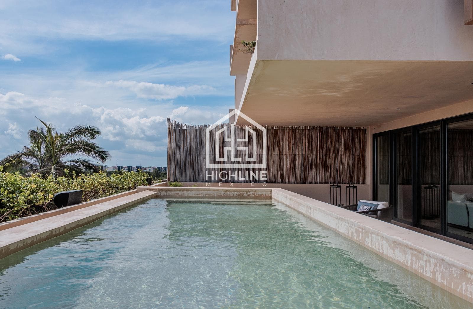 Pent-Garden en venta de 6 habitaciones en Playa del Carmen con vista al mar | Alberca y Beach Club