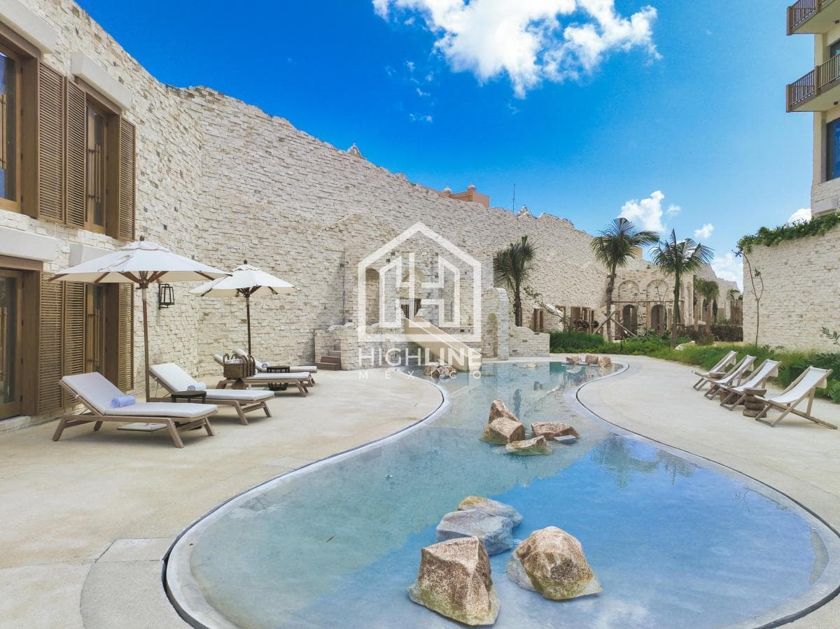 Pent-Garden en venta de 6 habitaciones en Playa del Carmen con vista al mar | Alberca y Beach Club
