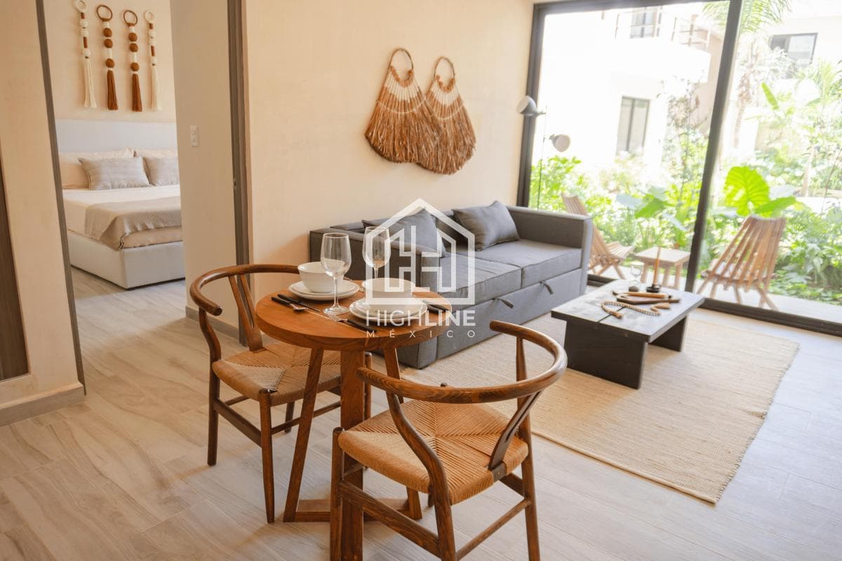 Estudio en venta de entrega inmediata en el centro de Tulum a metros de la playa | Alberca y Gym