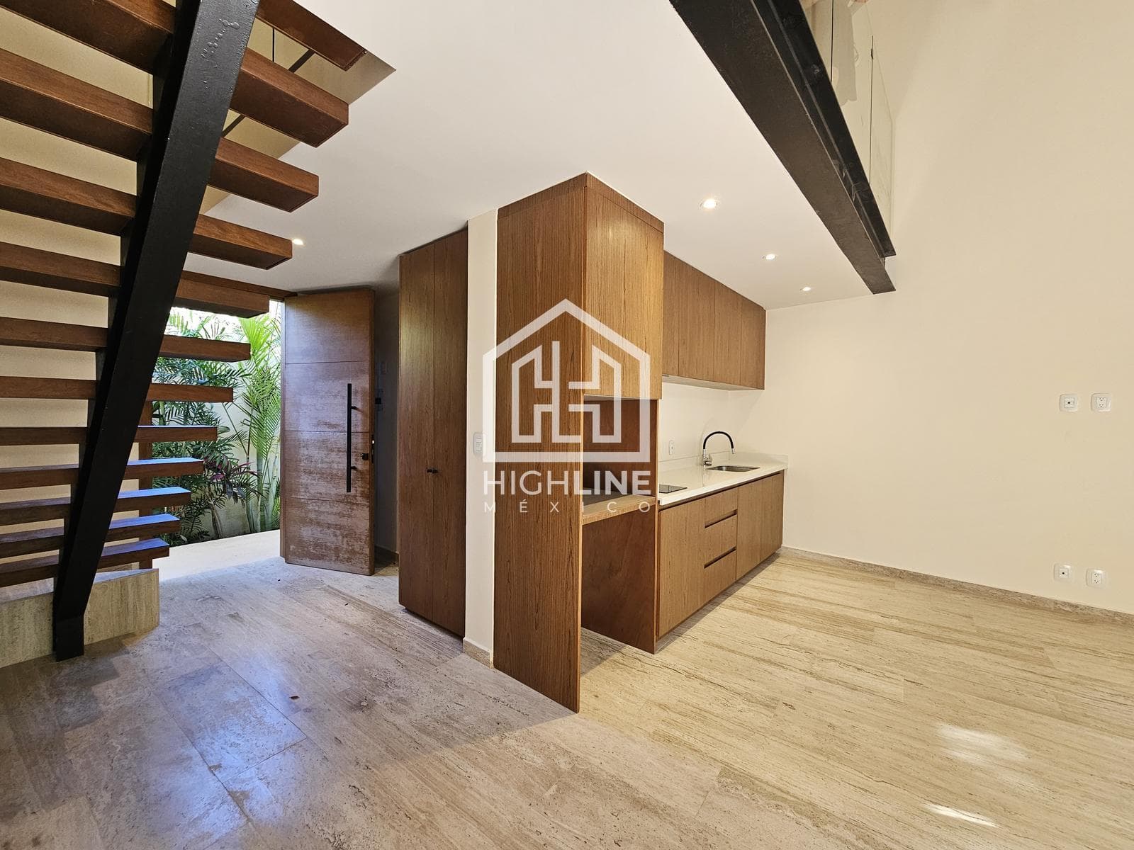 Departamento tipo loft en venta de 1 habitación en Tulum, a pocos metros de la playa | Alberca y gym