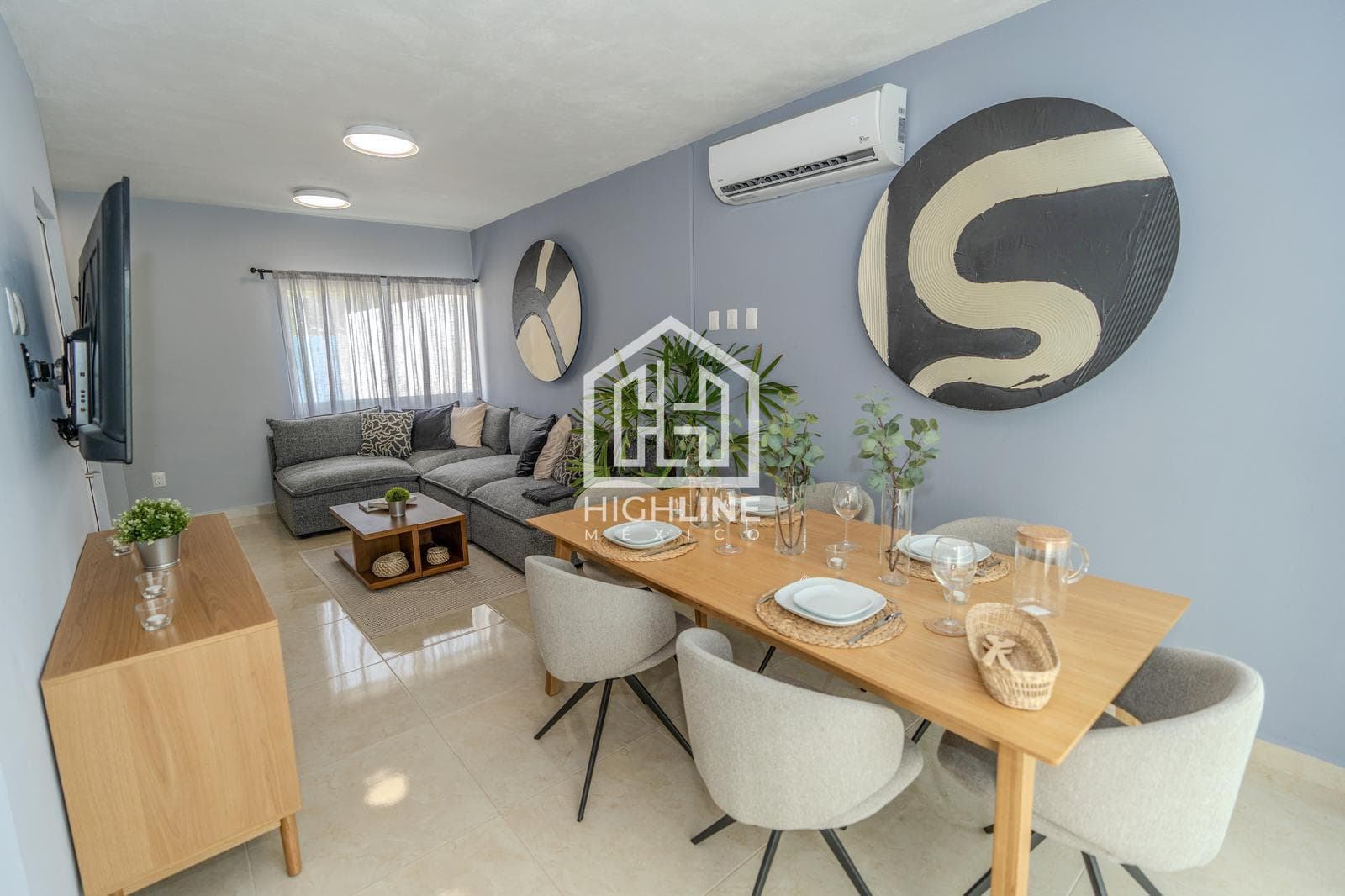 OPORTNIDAD!! CASA DE 3 RECÁMARAS, TERRAZA, Y SIN COLINDANCIAS. PLAYA DEL CARMEN. ENTREGA INMEDIATA