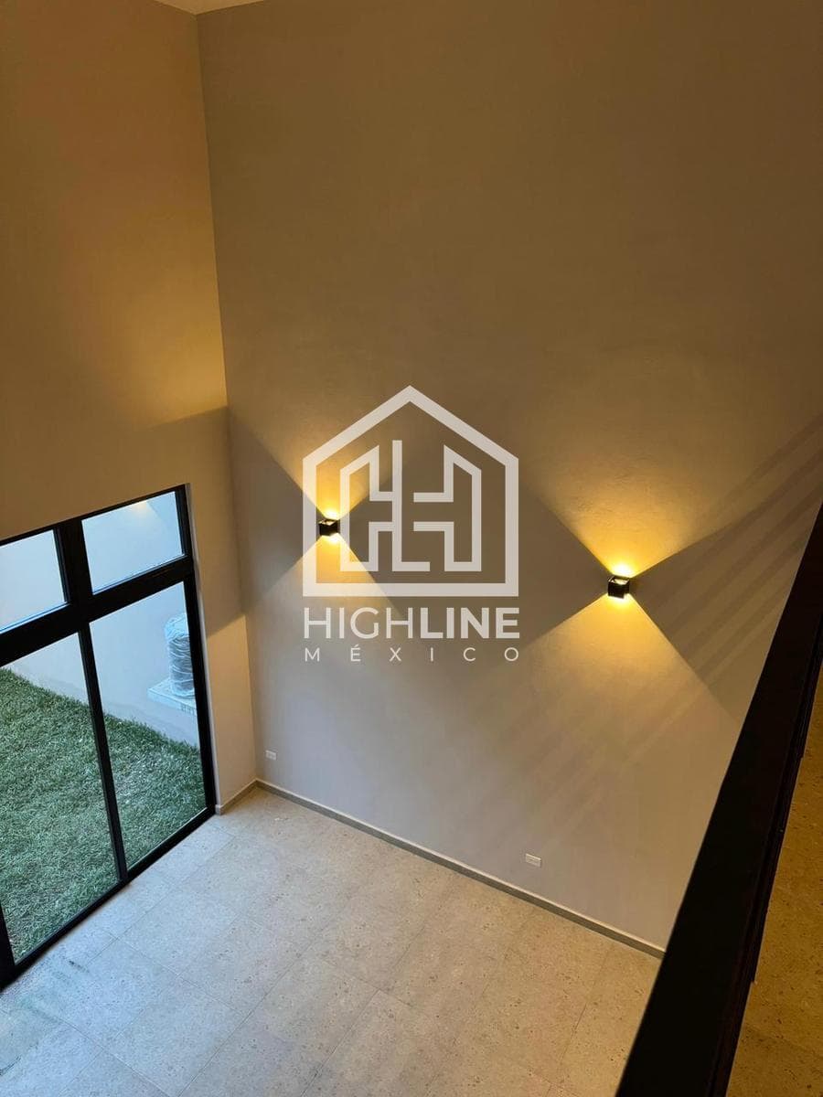ÚLTIMA CASA EN VENTA!! 3 RECÁMARAS ,TERRAZA Y ALBERCA PRIVADA. PLAYA DEL CARMEN. ENTREGA INMEDIATA.