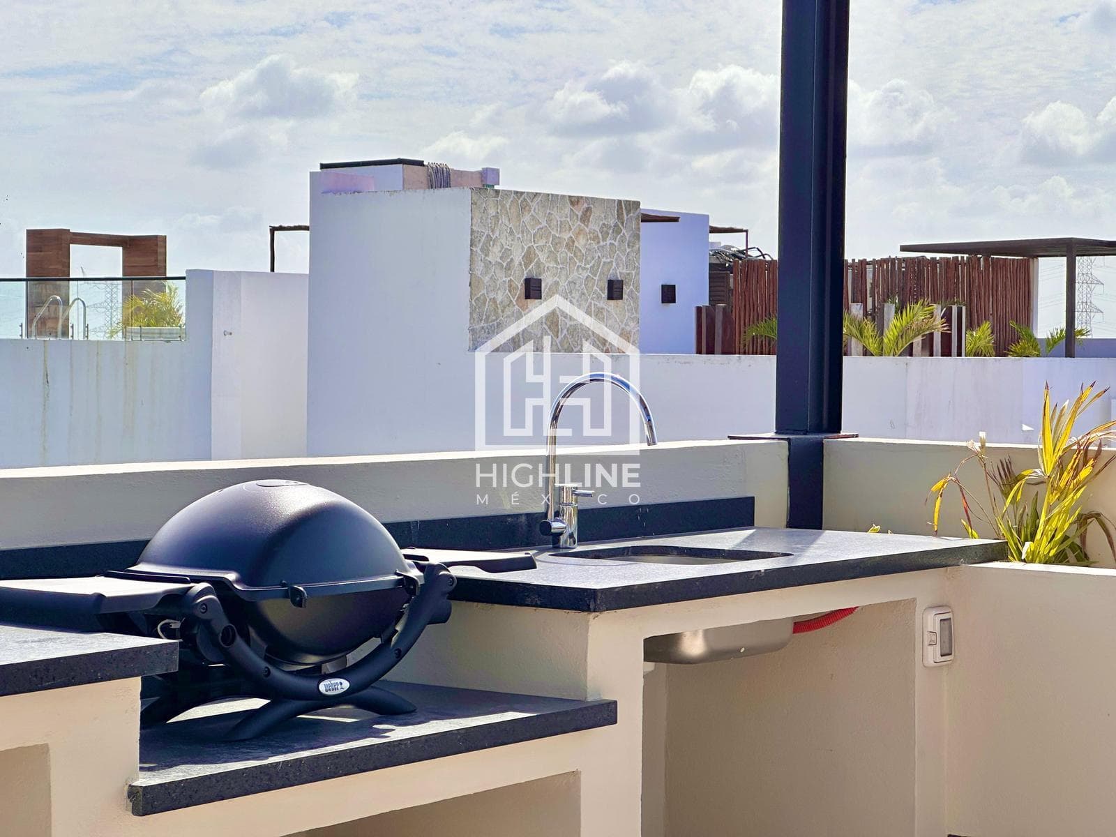 1-BEDROOM APARTMENT / 4 CALLES DEL MAR / PLAYA DEL CARMEN / TURNKEY / MANAGEMENT / ROI.