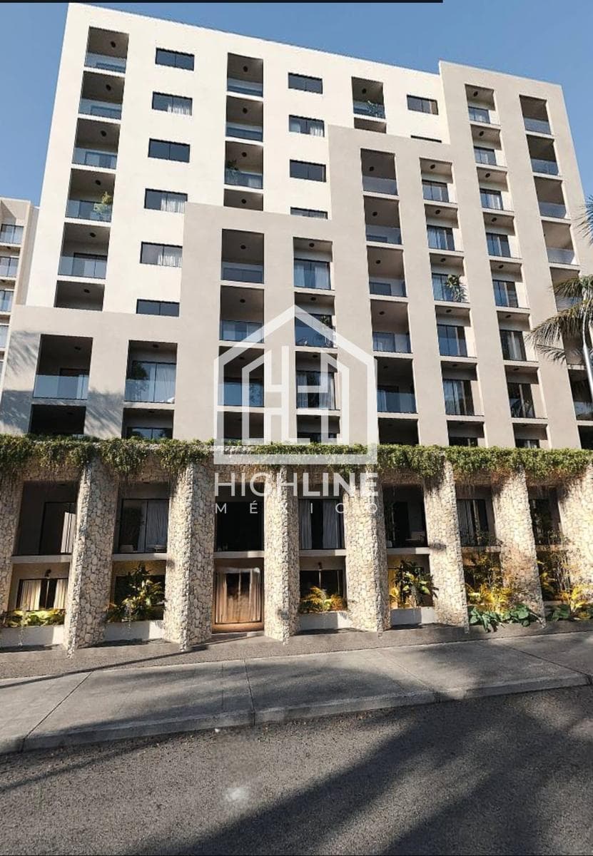 Departamento de 2 recámaras, VENTA, PLUSVALIA, RETORNOS ALTOS. SOBRE AVENIDA 38 AMENIDADES DE LUJO