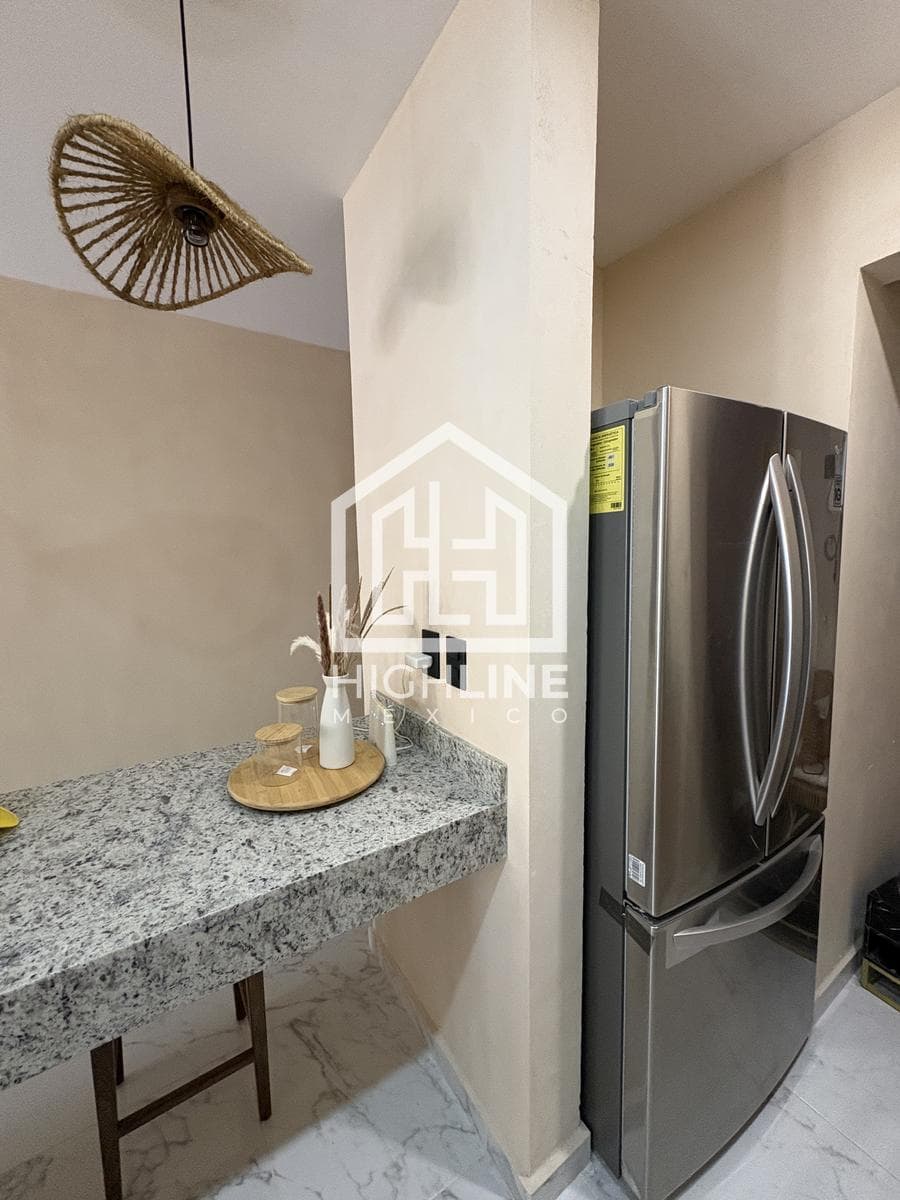 Departamento de 2 recámaras, VENTA, PLUSVALIA, RETORNOS ALTOS. SOBRE AVENIDA 38 AMENIDADES DE LUJO