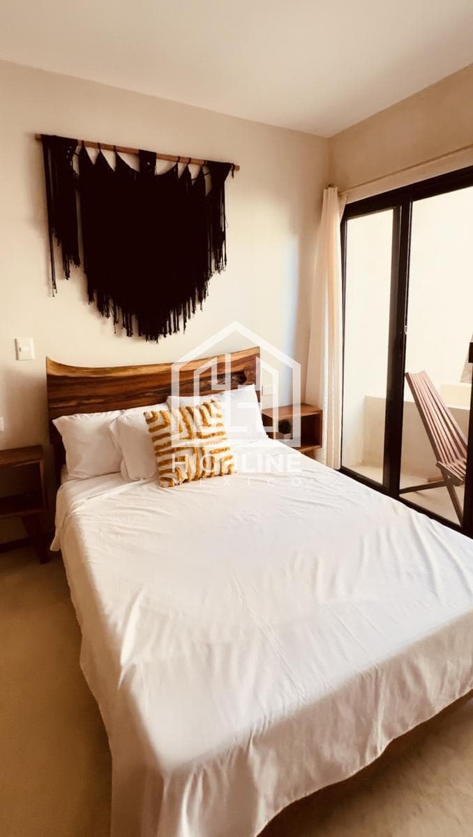 ¡Tu Oasis en La Veleta! Hermoso Departamento de 1 Recámara en Venta
