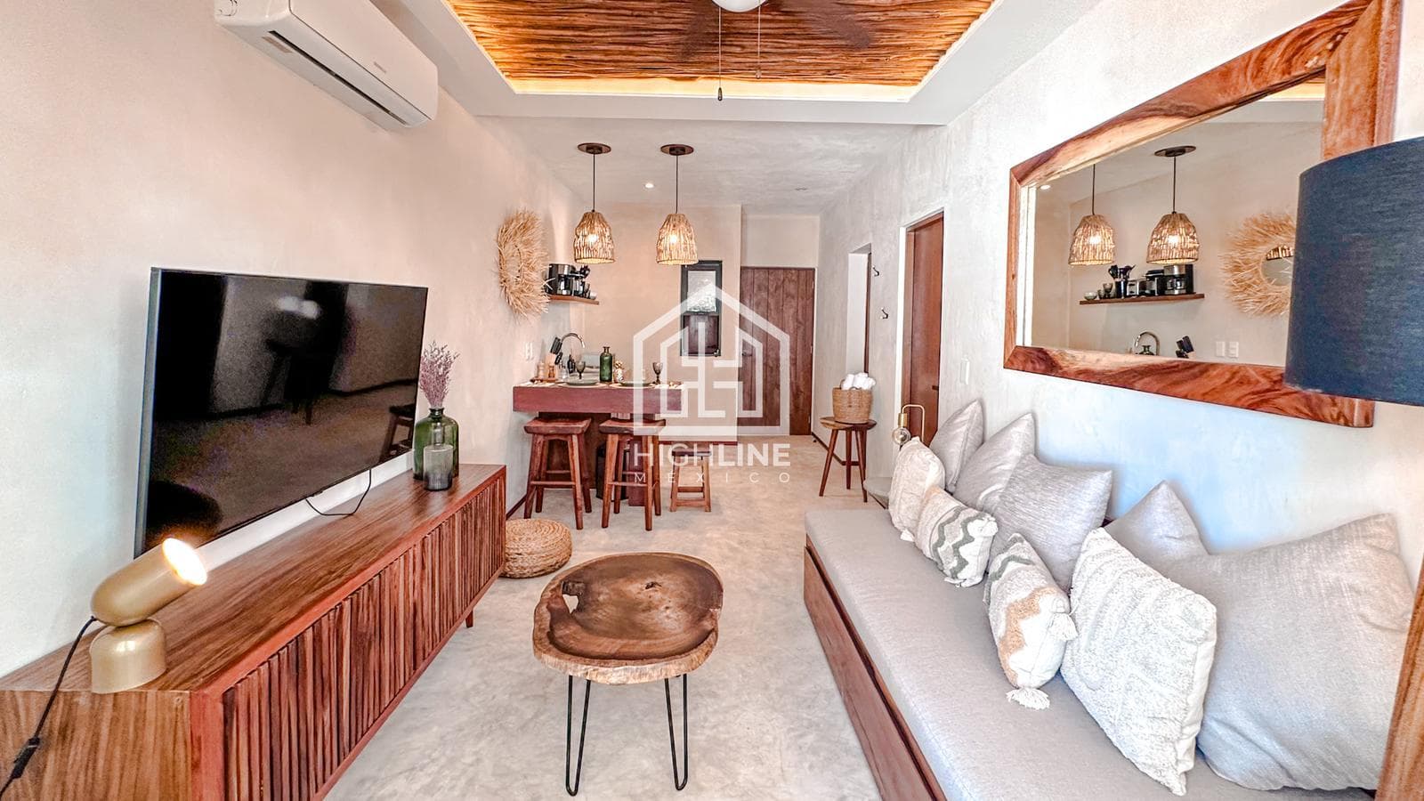 Your Oasis in La Veleta! Beautiful 1-Bedroom Apartment for Sale