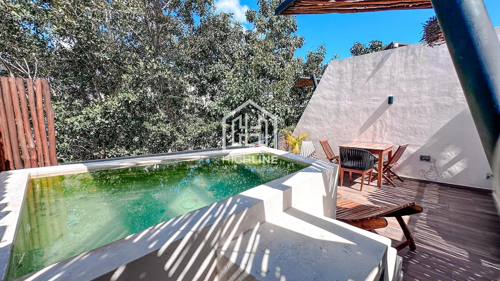 ¡Tu Oasis en La Veleta! Hermoso Departamento de 1 Recámara en Venta