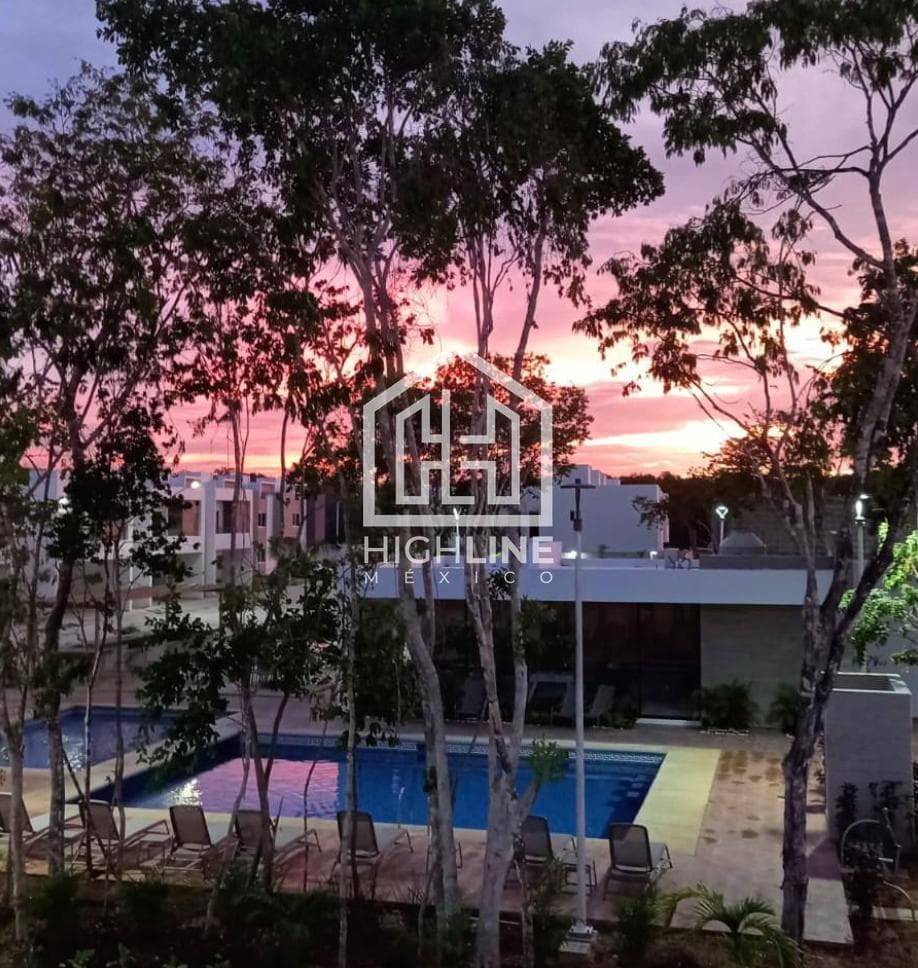 DETACHED HOUSE. 3 BEDROOMS WITH BALCONY AND TERRACE. PLAYA DEL CARMEN. AVAILABLE IMMEDIATELY
