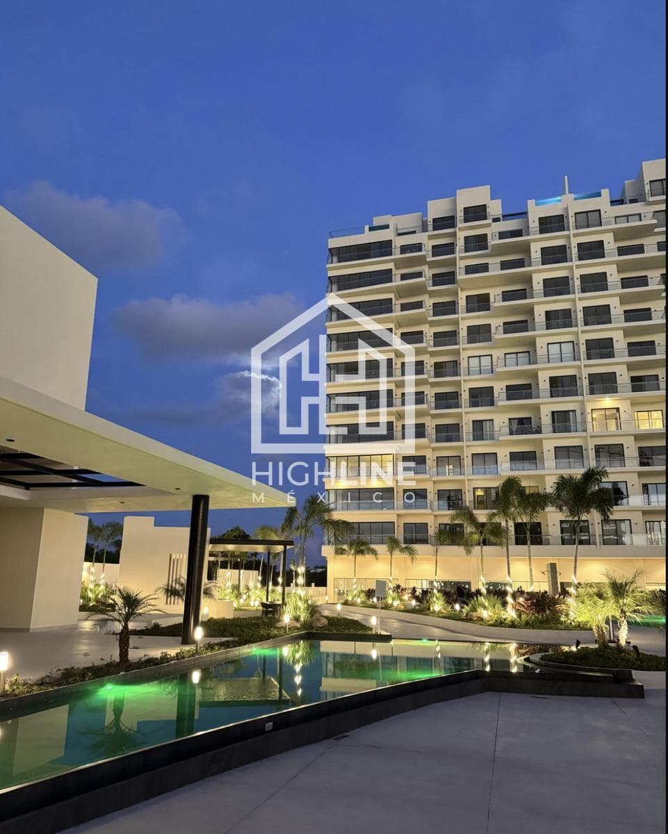 2-Bedroom Condo for Sale in Cancún with a Bowling Alley and Family Areas