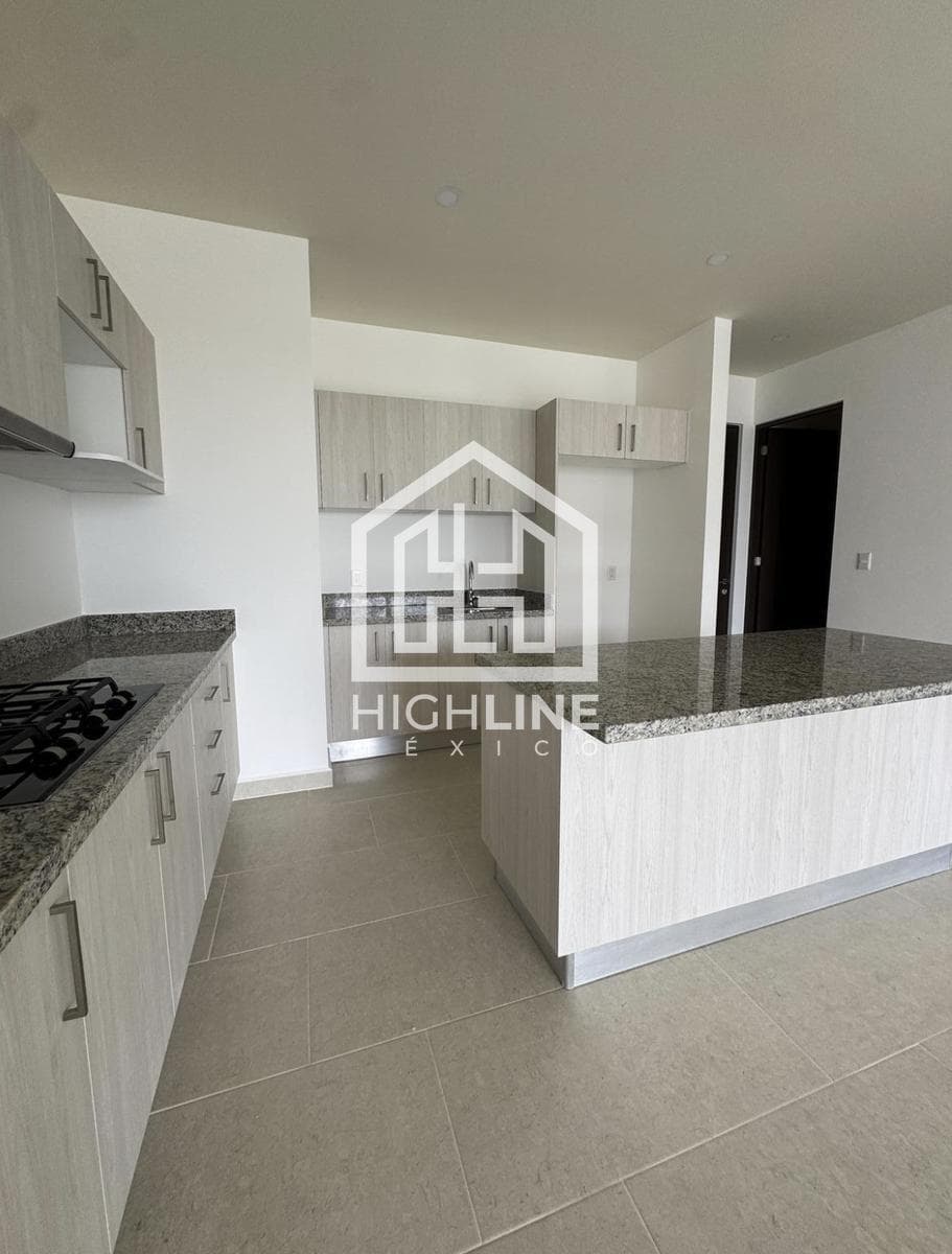 2-Bedroom Condo for Sale in Cancún with a Bowling Alley and Family Areas