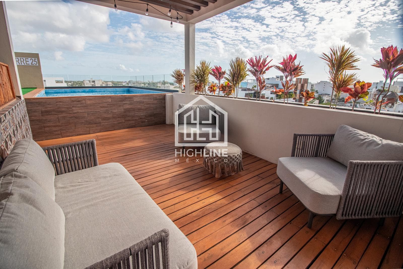 Furnished 1-bedroom apartment in Playa del Carmen, just a few meters from the beach | Pool and coworking space