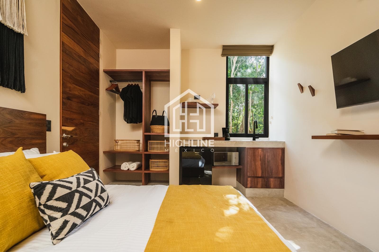 HOUSE LOCATED IN TULUM, 5 MINUTES FROM THE BEACH